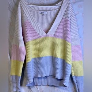 Forever 21 v neck knitted sweater